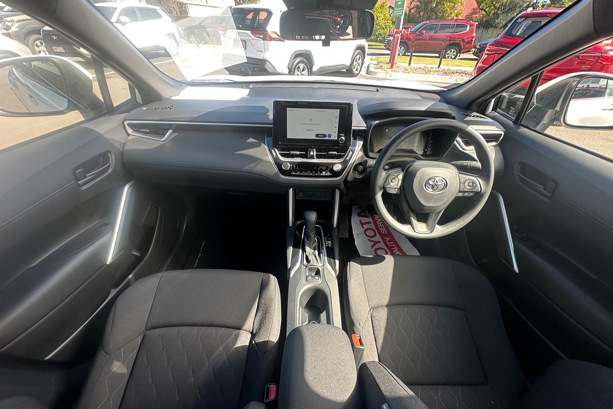 2024 Toyota Corolla Cross GX