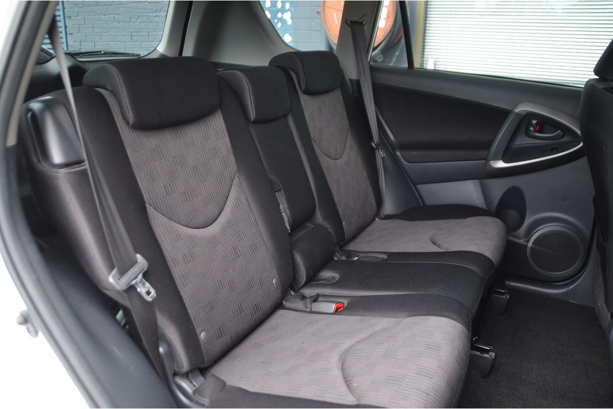 2010 Toyota RAV4 CV ACA33R