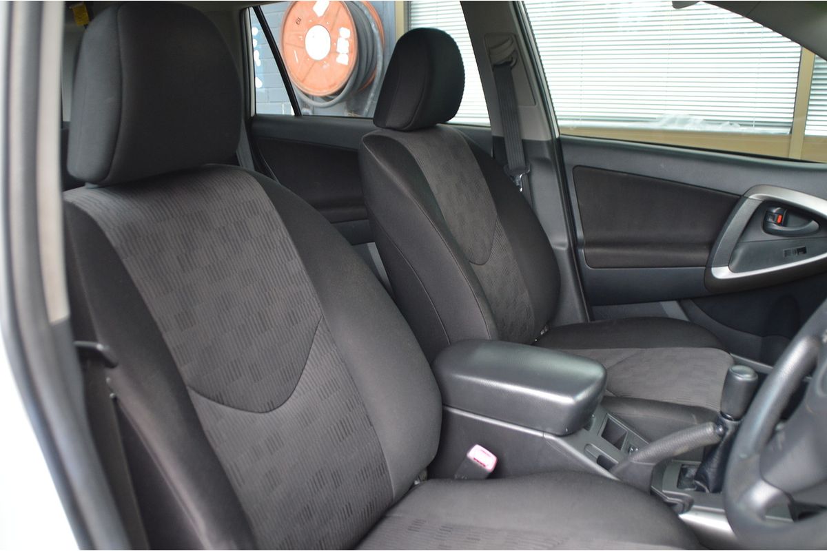 2010 Toyota RAV4 CV ACA33R