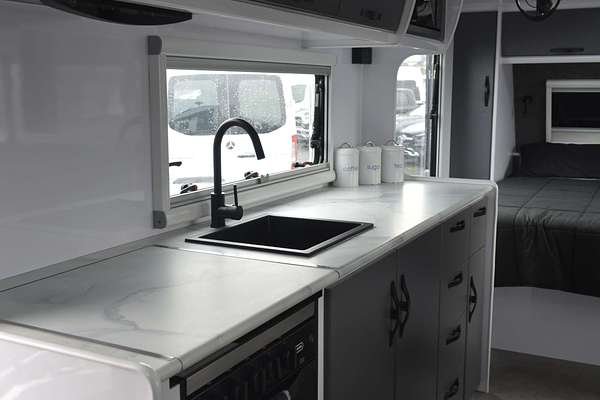 2025 Snowy River SRC22 Slider