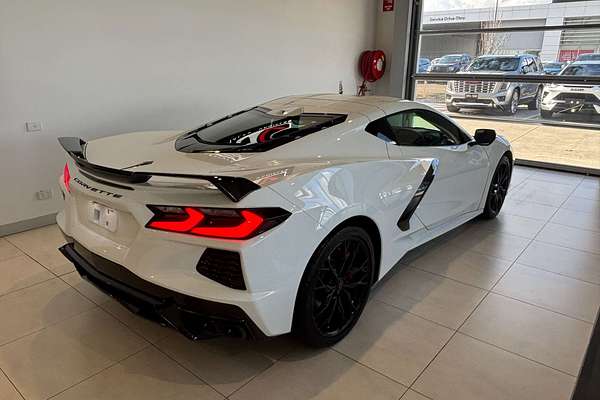 2024 Chevrolet Corvette Stingray 2LT C8