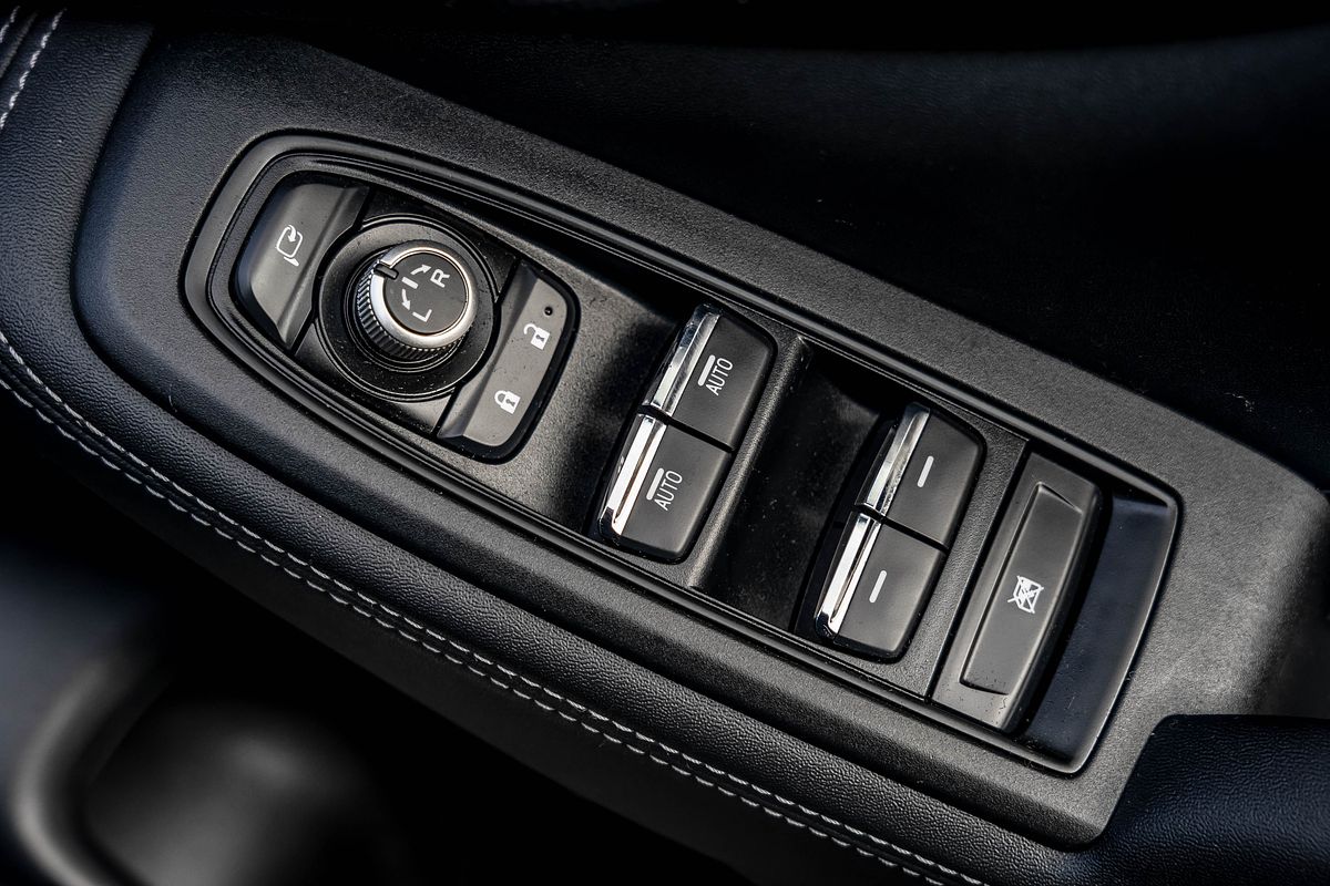 2020 Subaru Forester Hybrid S S5