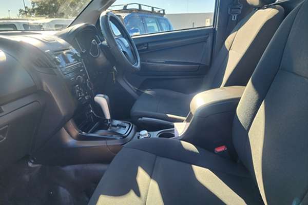2016 Isuzu D-MAX SX