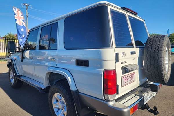 2012 Toyota Landcruiser GXL VDJ76R