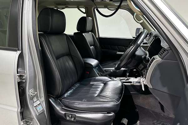 2013 Nissan Patrol ST Plus Y61