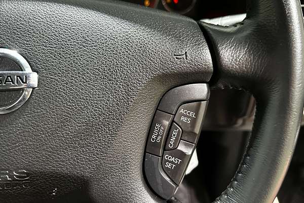 2013 Nissan Patrol ST Plus Y61