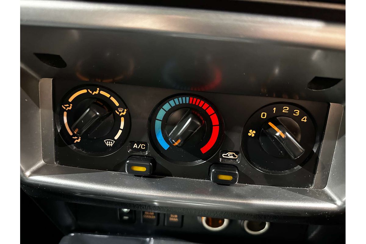 2013 Nissan Patrol ST Plus Y61