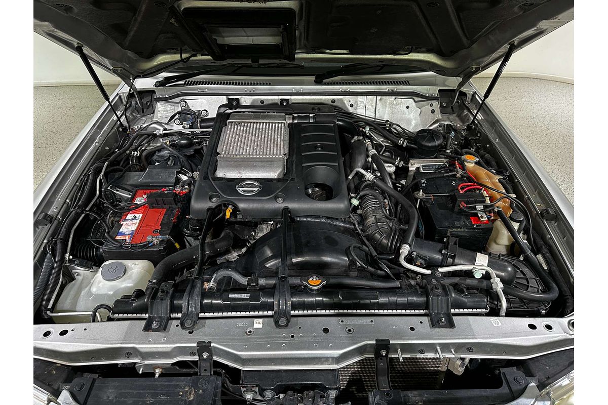 2013 Nissan Patrol ST Plus Y61