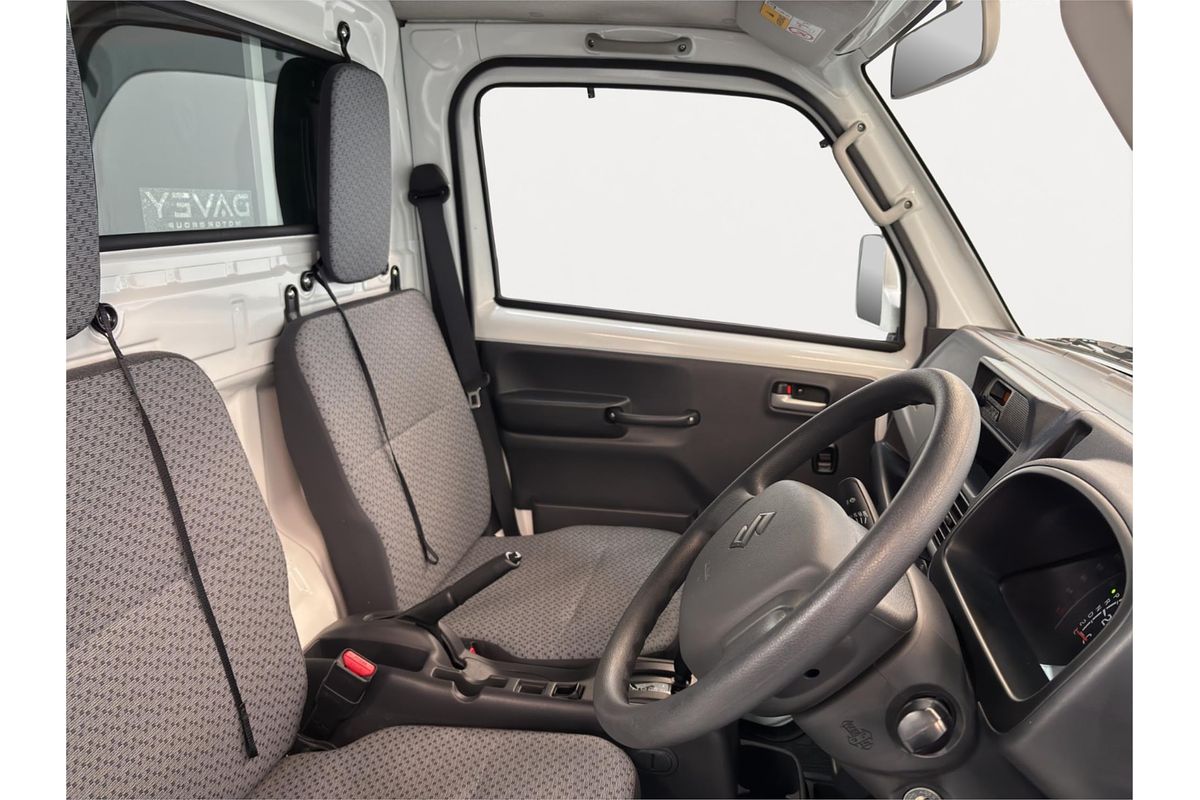 2018 Suzuki Carry KC Special 4WD DA16T