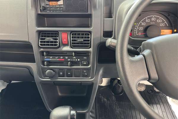2018 Suzuki Carry KC Special 4WD DA16T