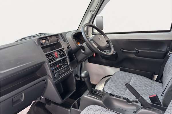 2018 Suzuki Carry KC Special 4WD DA16T