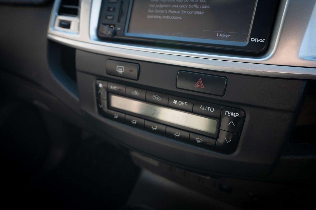 2013 Toyota Hilux SR5 KUN26R 4X4