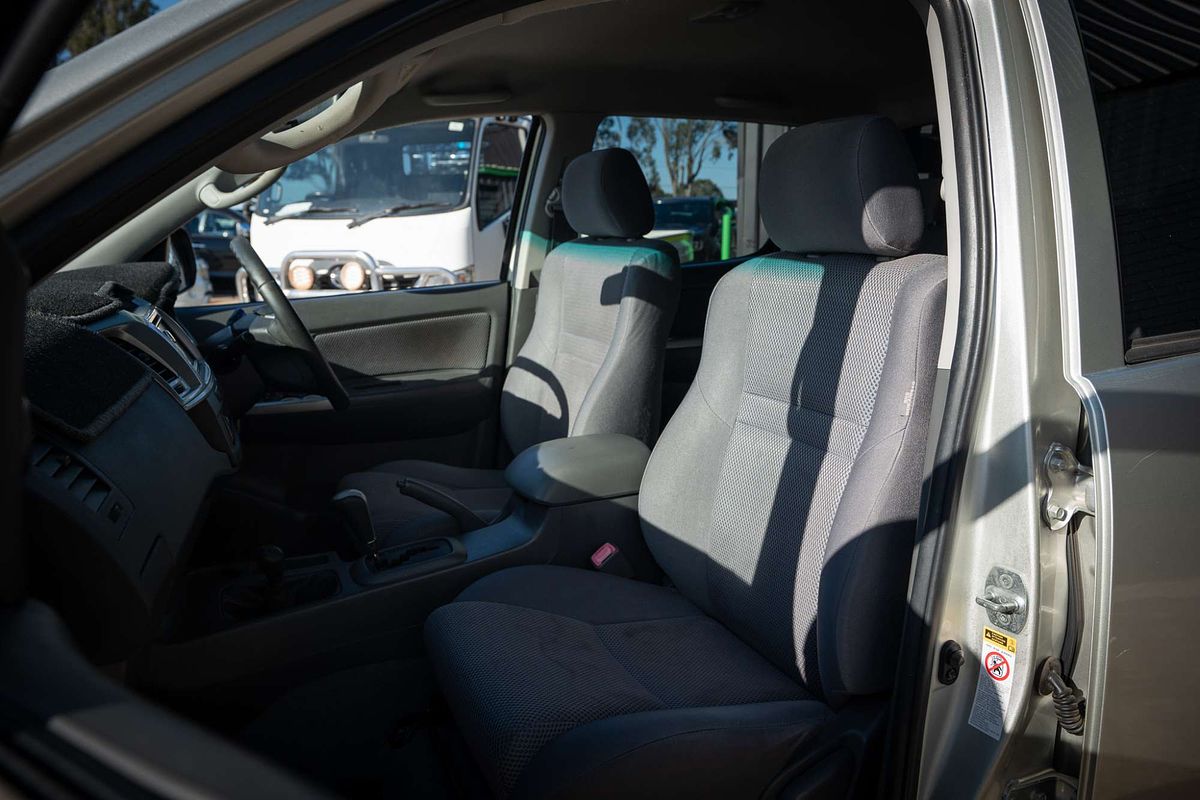 2013 Toyota Hilux SR5 KUN26R 4X4