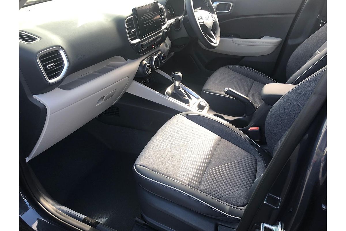 2025 Hyundai Venue Elite QX.V5