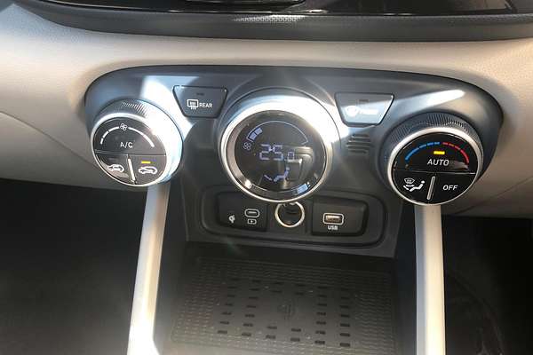 2025 Hyundai Venue Elite QX.V5