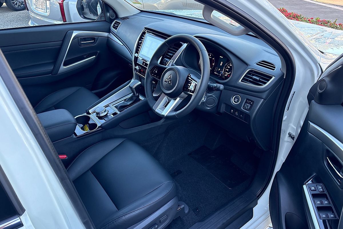 2025 Mitsubishi Pajero Sport GLS QG
