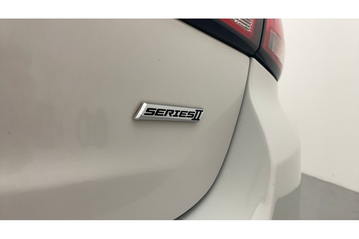 2016 Holden Commodore SV6 Black VF Series II