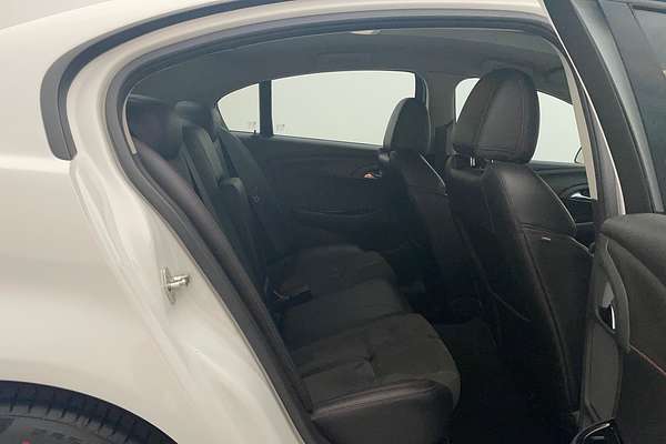 2016 Holden Commodore SV6 Black VF Series II