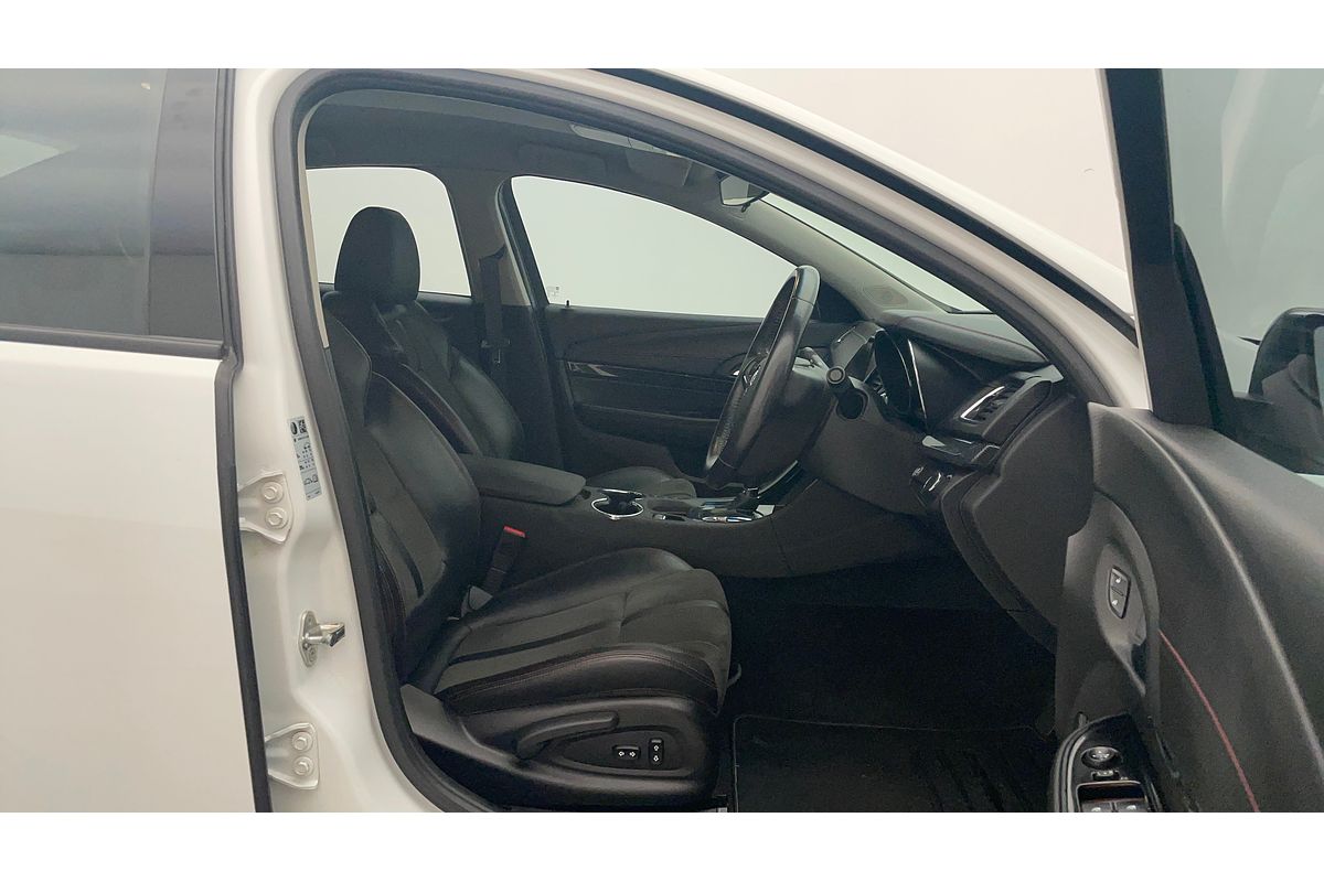 2016 Holden Commodore SV6 Black VF Series II