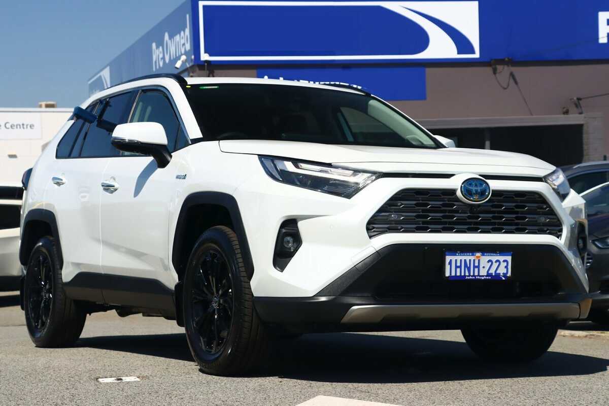 2022 Toyota RAV4 Cruiser 2WD Axah52R