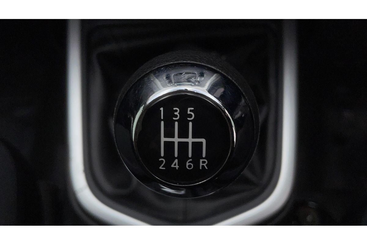 2019 Nissan Navara RX D23 Series 3 Rear Wheel Drive