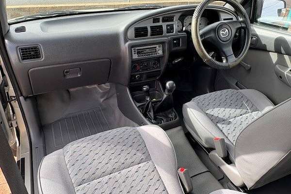 2005 Mazda 2 Bravo DX (4x4) 4X4