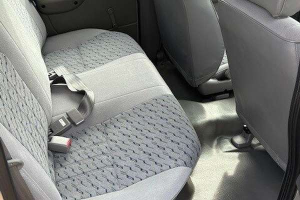 2005 Mazda 2 Bravo DX (4x4) 4X4
