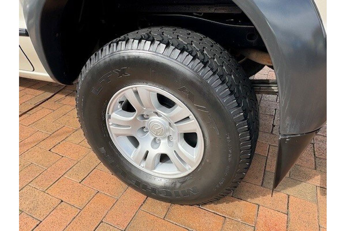 2005 Mazda 2 Bravo DX (4x4) 4X4