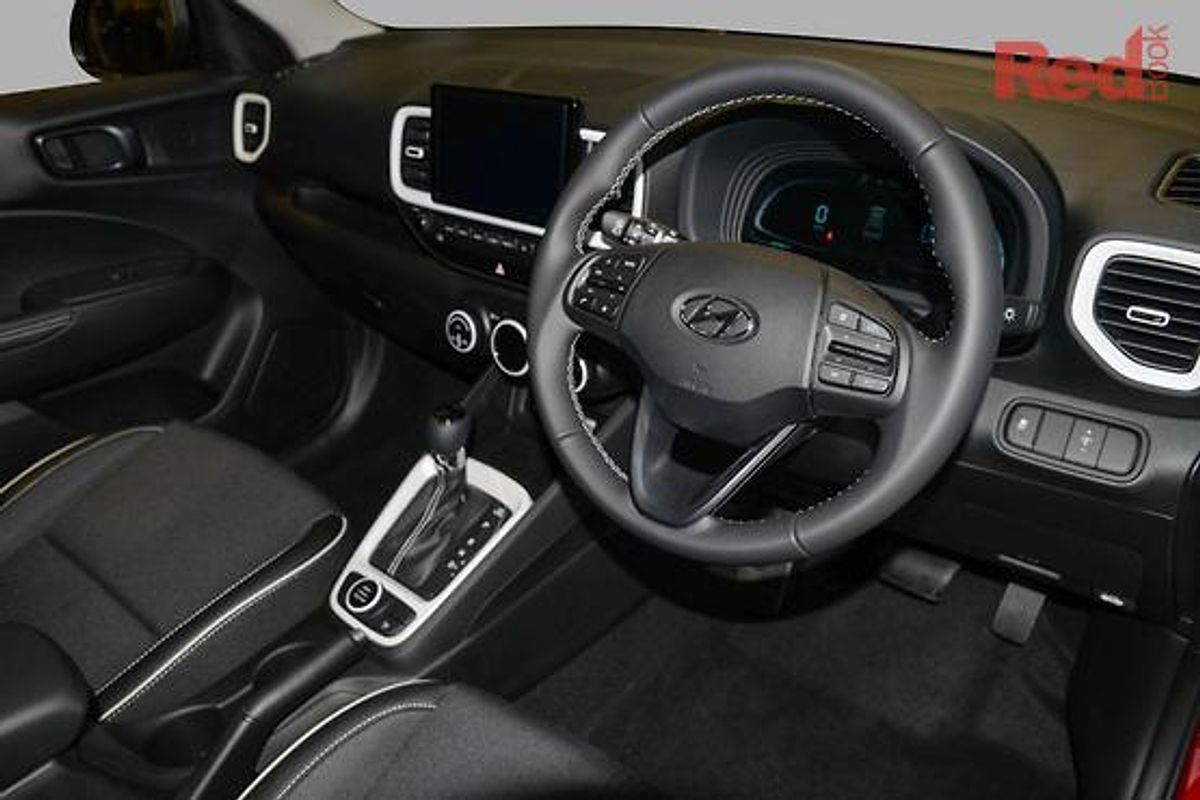 2025 Hyundai Venue Elite QX.V5