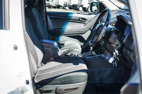 2018 Isuzu D-MAX SX High Ride Rear Wheel Drive