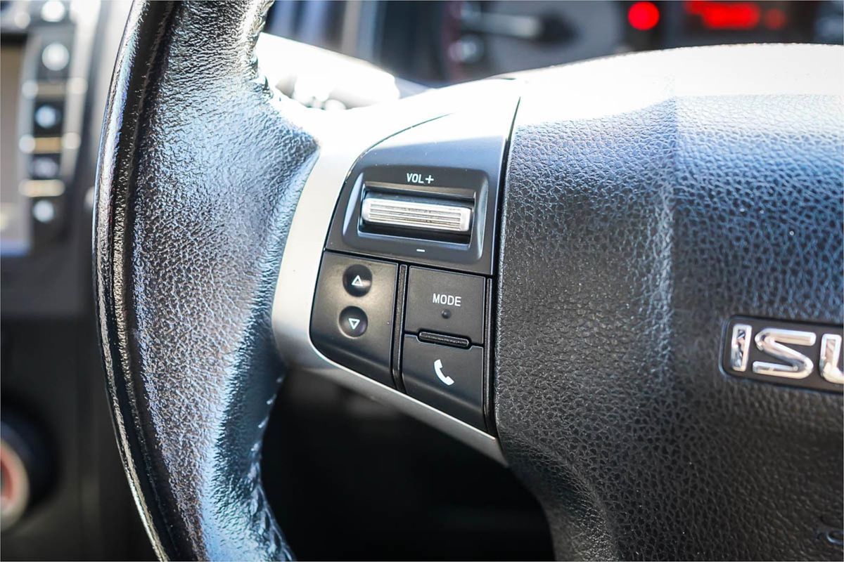 2018 Isuzu D-MAX SX High Ride Rear Wheel Drive