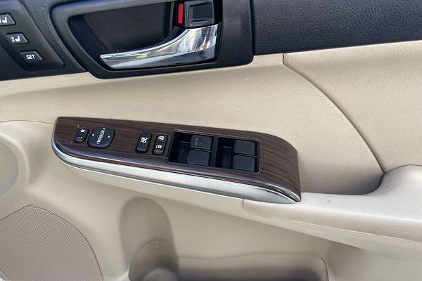 2013 Toyota Camry Atara R ASV50R