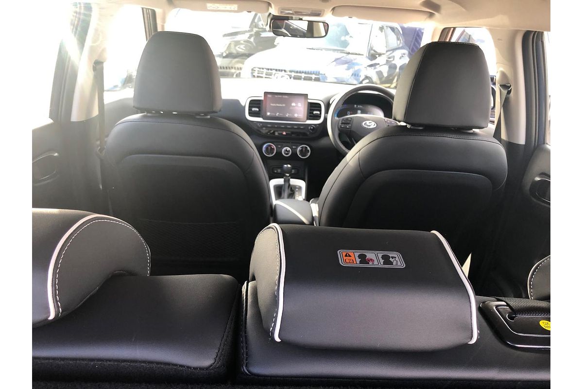 2025 Hyundai Venue Active QX.V5