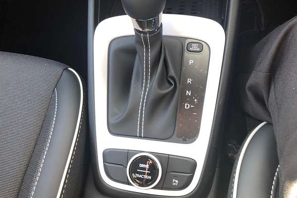 2025 Hyundai Venue Active QX.V5