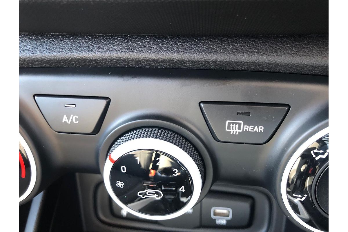 2025 Hyundai Venue Active QX.V5