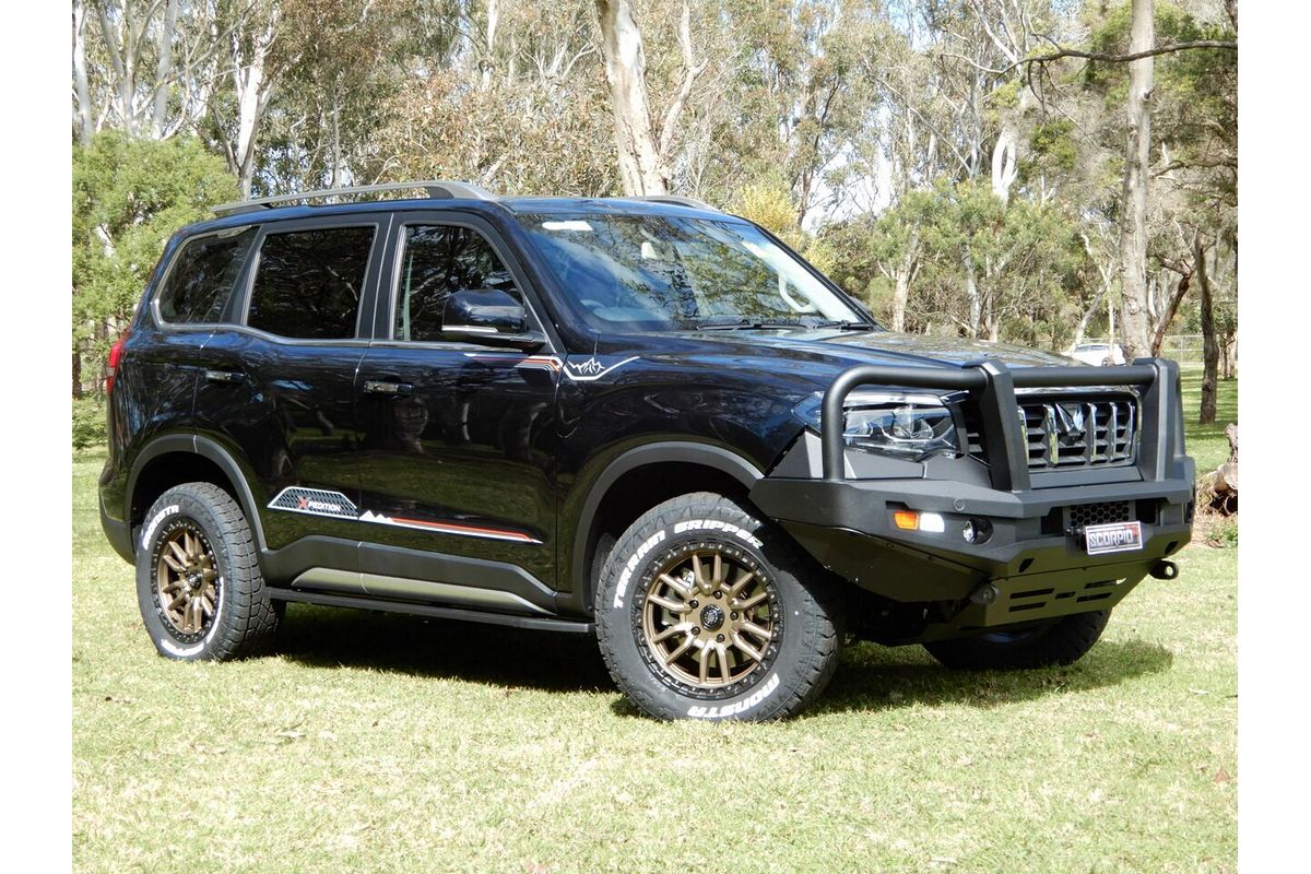 2025 Mahindra Scorpio Z8L