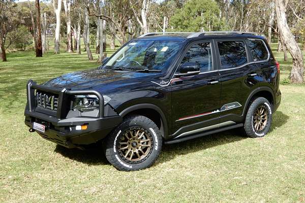2025 Mahindra Scorpio Z8L