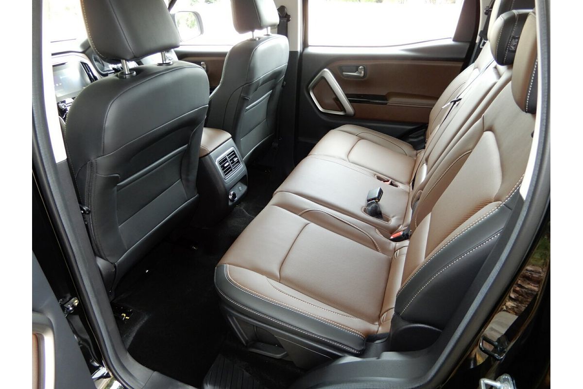 2025 Mahindra Scorpio Z8L