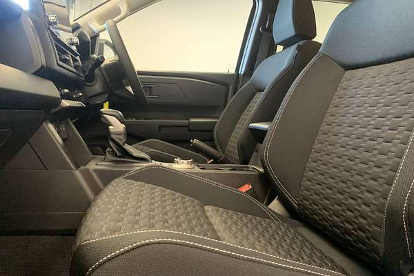 2025 Mitsubishi Triton GLX-R MV 4X4