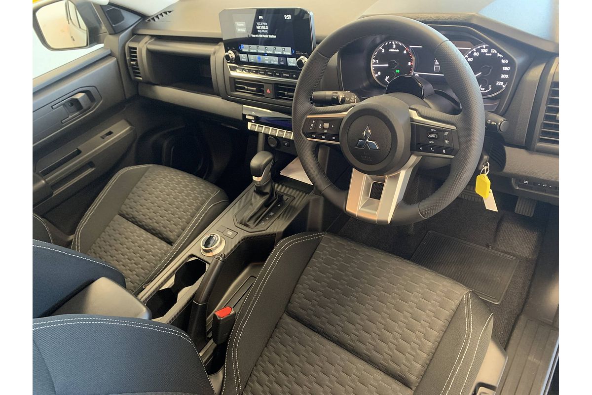 2025 Mitsubishi Triton GLX-R MV 4X4