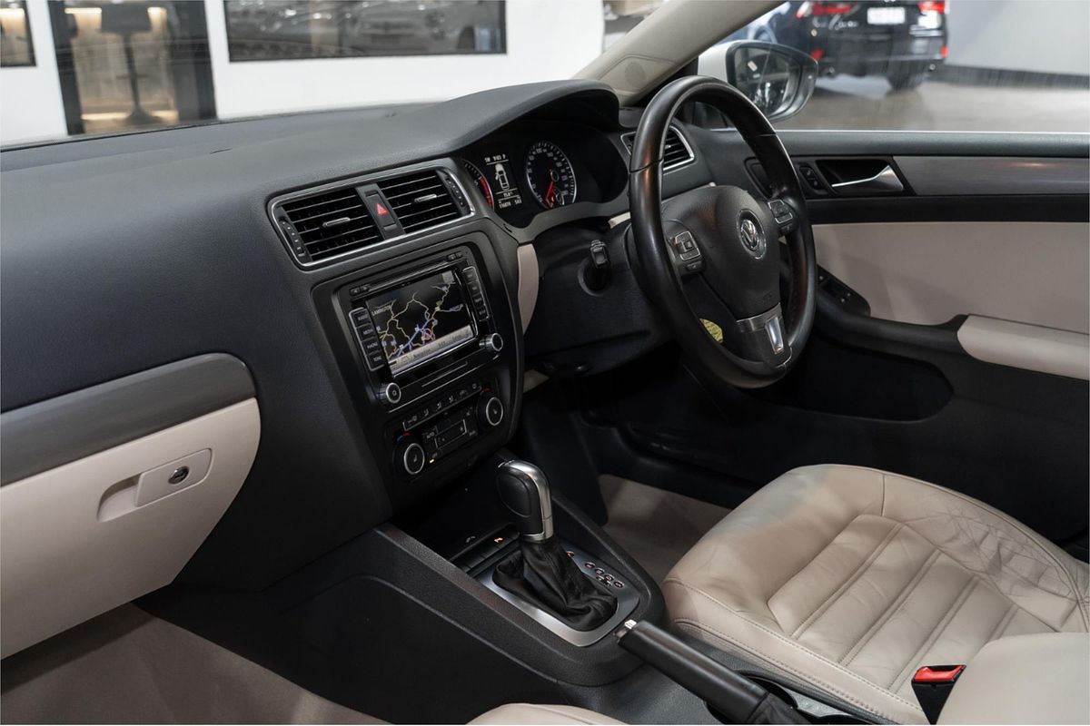 2011 Volkswagen Jetta 147TSI Highline 1B
