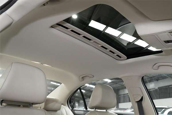 2011 Volkswagen Jetta 147TSI Highline 1B