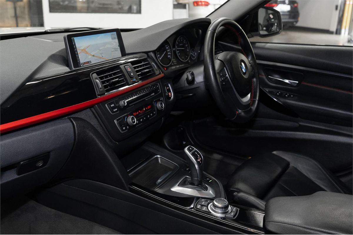 2012 BMW 3 Series 328i F30