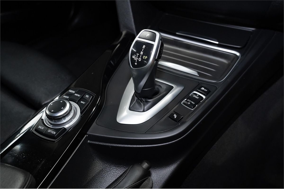 2012 BMW 3 Series 328i F30