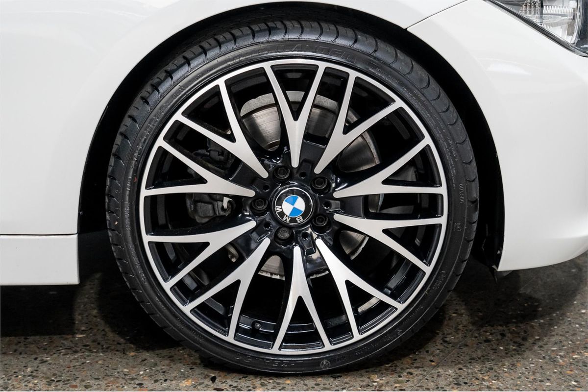 2012 BMW 3 Series 328i F30