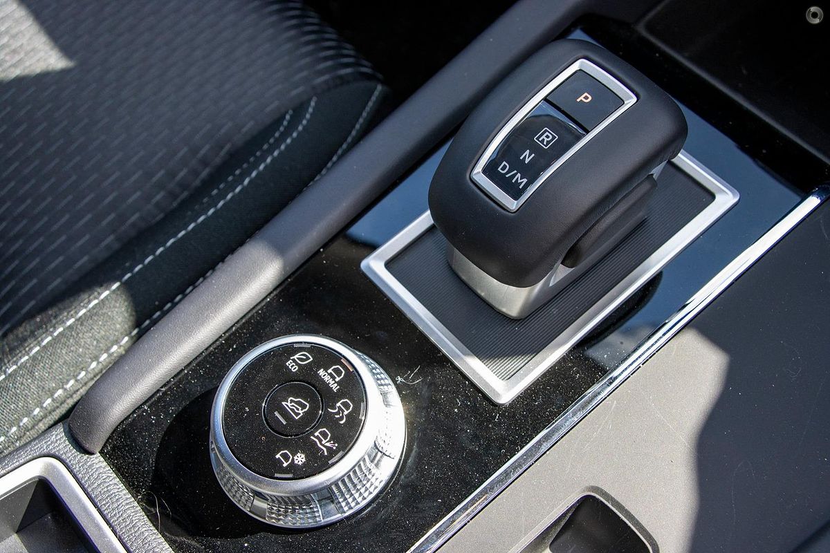 2025 Mitsubishi Outlander LS ZM