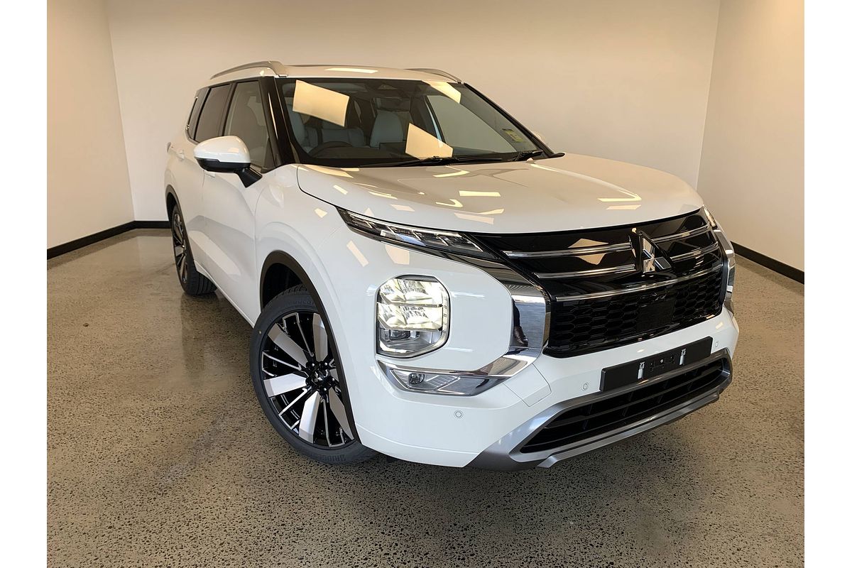 2025 Mitsubishi Outlander Exceed ZM
