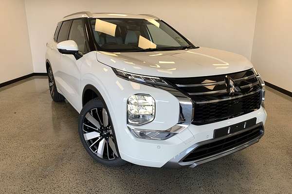 2025 Mitsubishi Outlander Exceed ZM