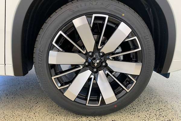 2025 Mitsubishi Outlander Exceed ZM