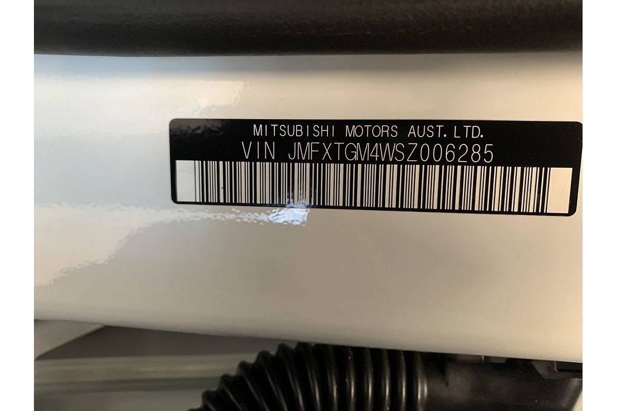 2025 Mitsubishi Outlander Exceed ZM